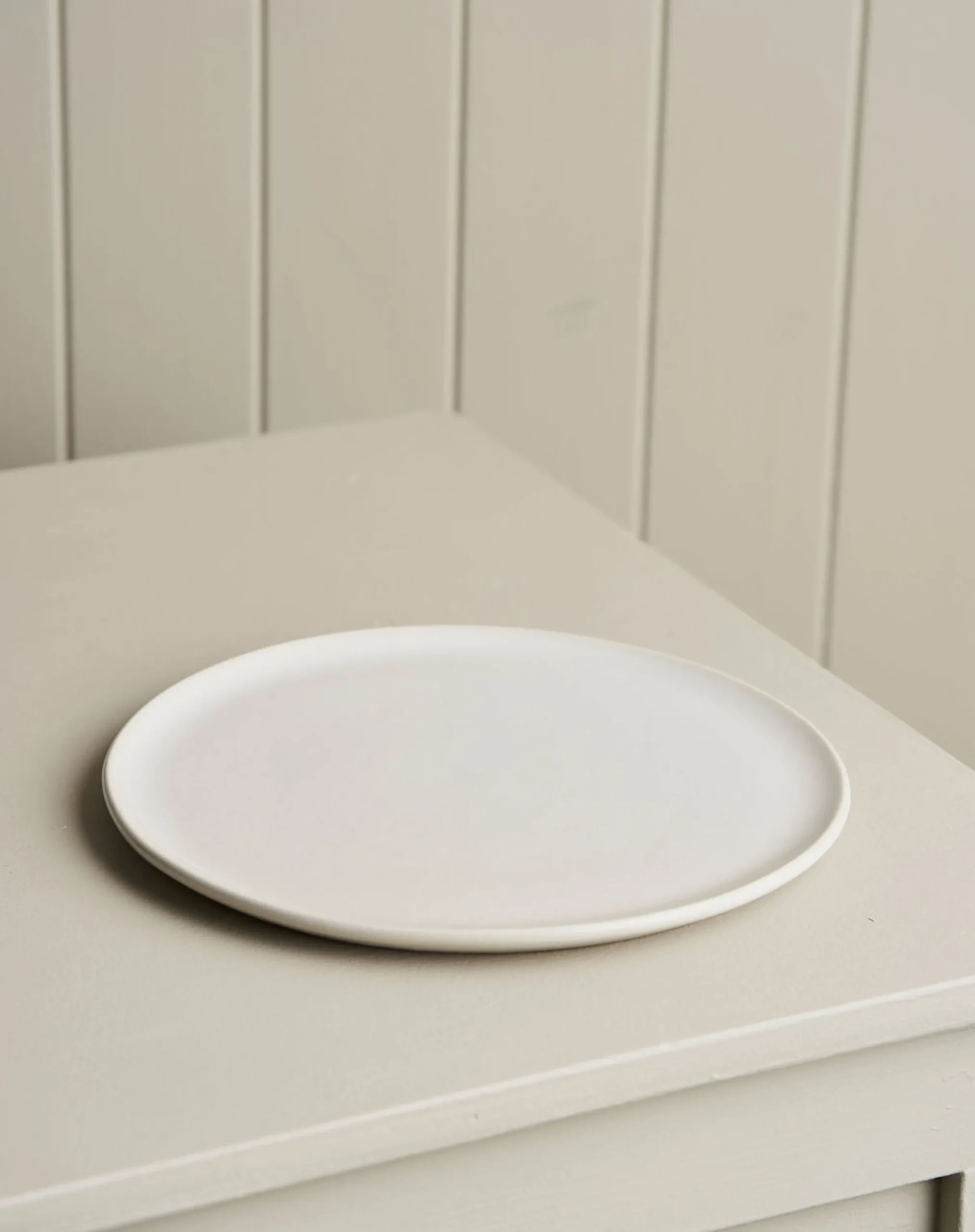 Plates-Robert Gordon Canvas Dinner Plate / Coast