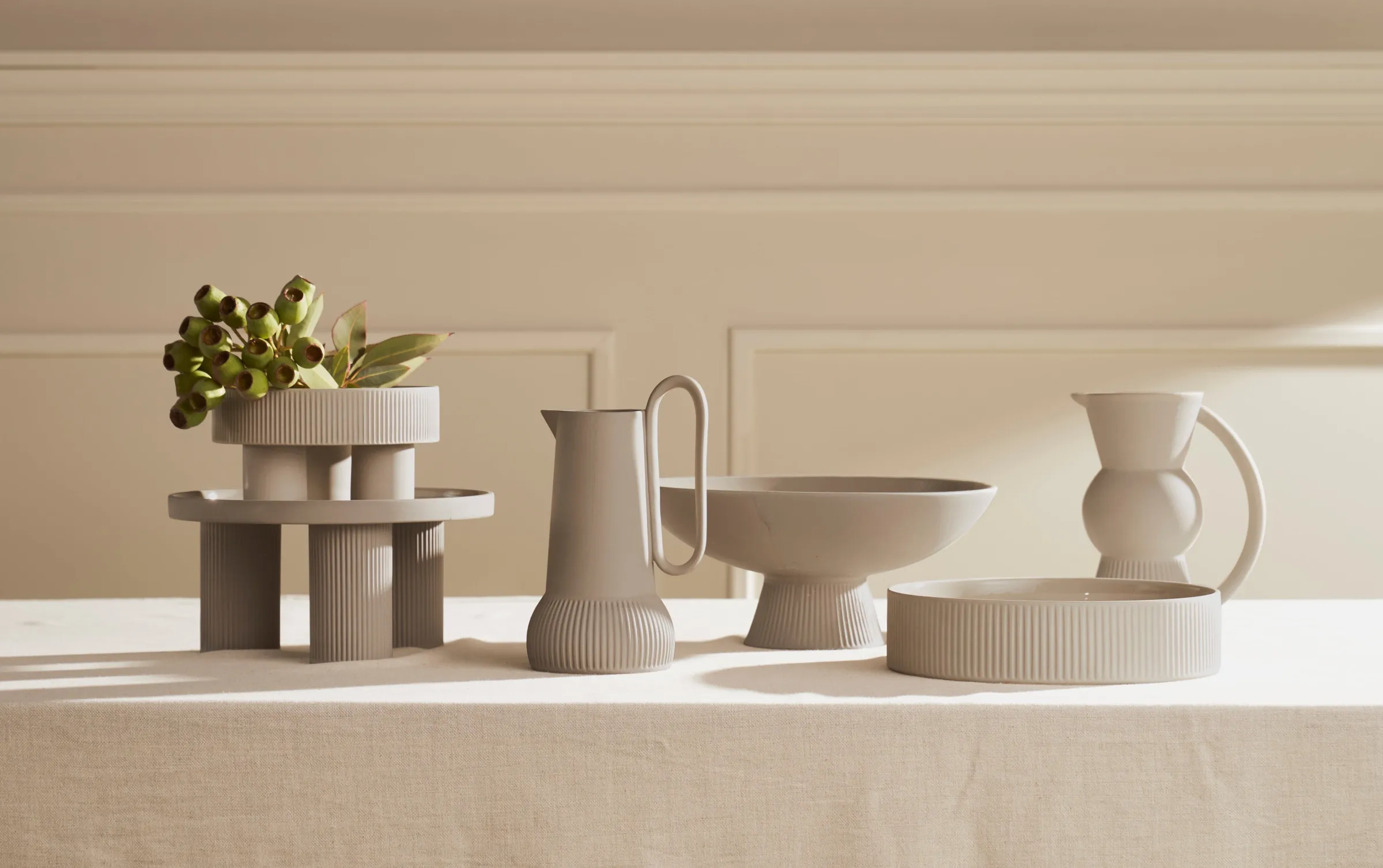Jugs-Robert Gordon Poet’s Dream Jug / Cashmere
