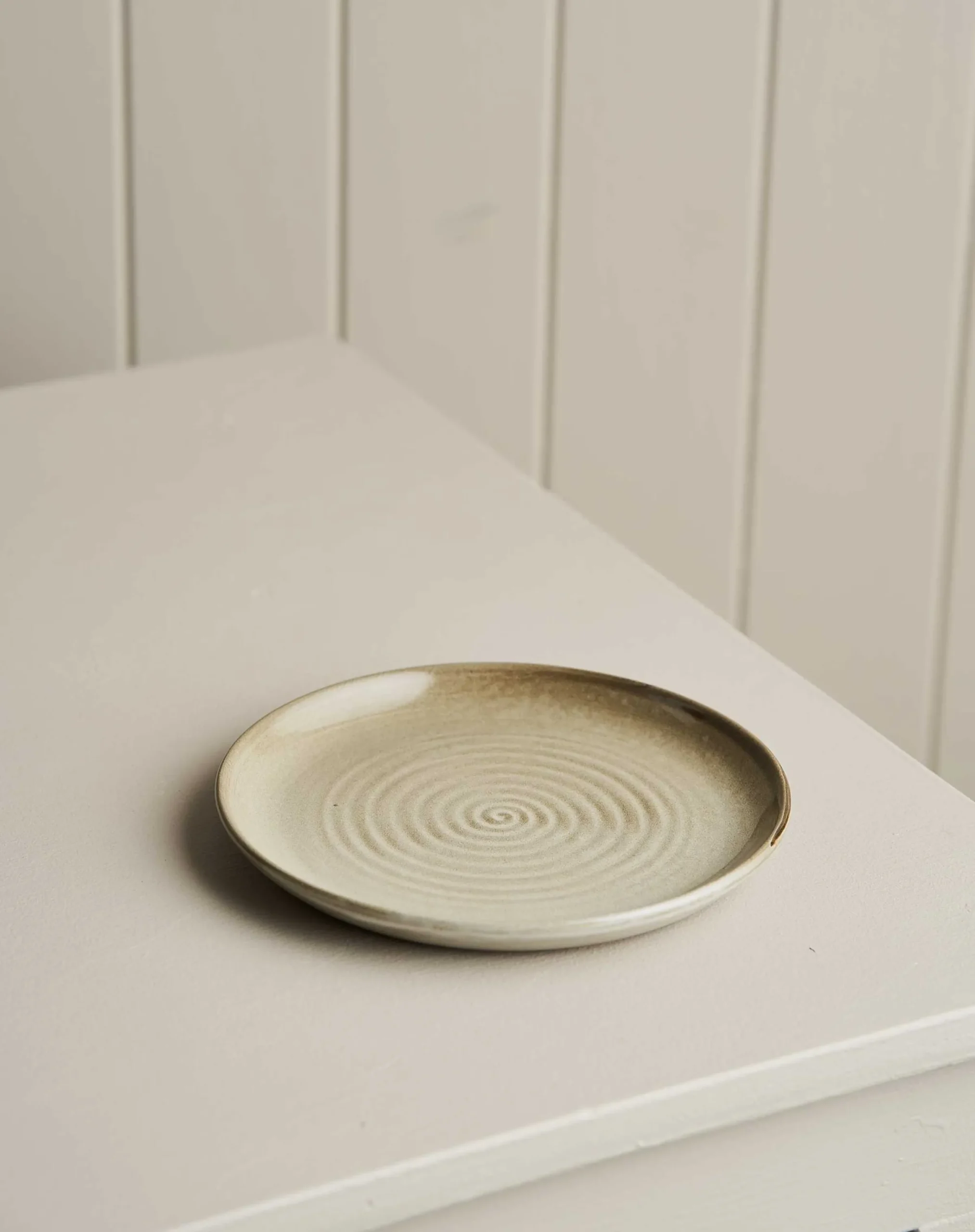 Dinner Sets-Robert Gordon Small Portions Terra Place Setting / Saltbush